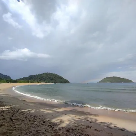Apartamento com ar cond. na praia grande ubatuba-2